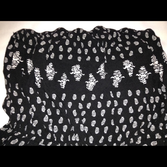 Rue 21 BlackWhite Strapless Romper - Picture 4 of 8